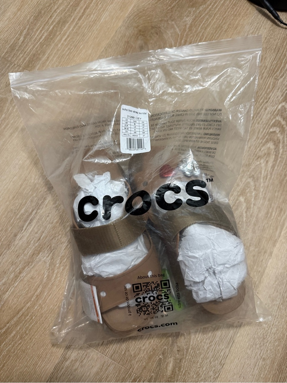 NWOT Crocs Soho Two Strap Sandal Sepia Women's 8 with 3 FREE JIBBITZ - Picture 8 of 8